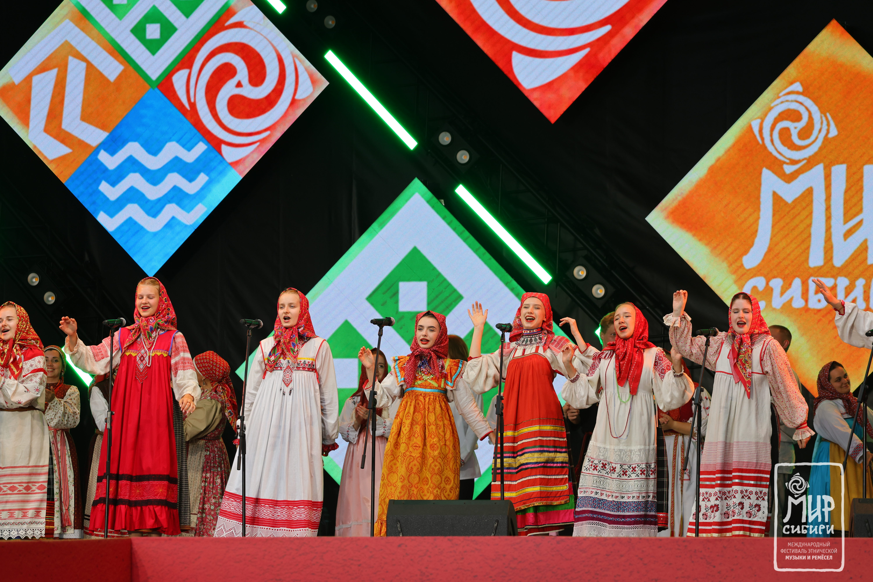 «МИР Сибири» обновил рекорд по числу заявок на конкурсы!