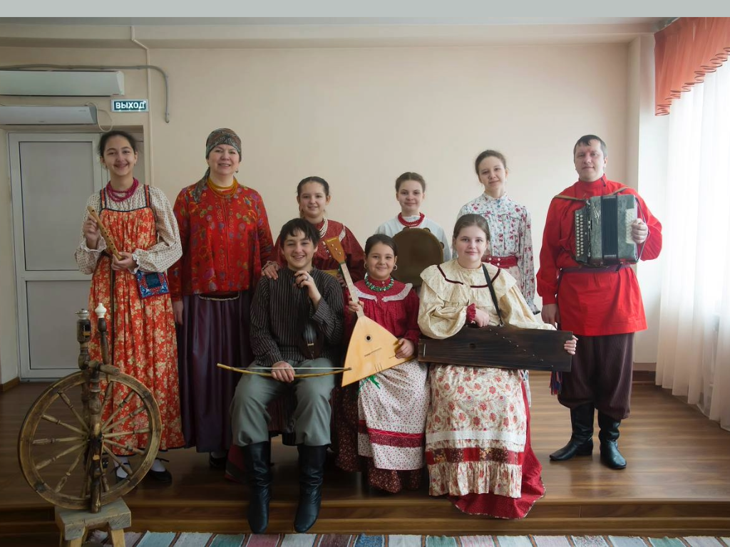 Образцовый художественный коллектив детский фольклорный ансамбль «Тёплые ключи»