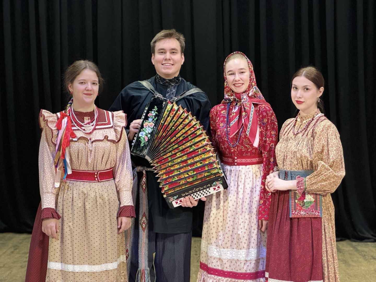 Folk ensemble «Radoves»