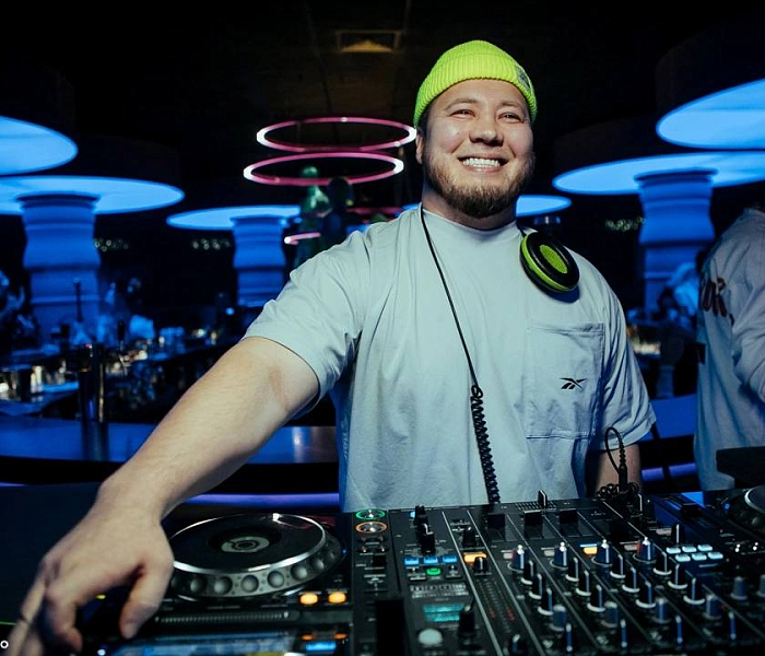 DJ Tribuna